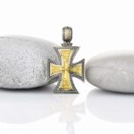 Maltese Men’s Cross Pendant in 18k Gold and Silver