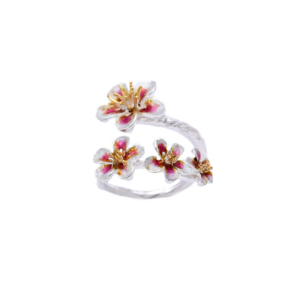 Adjustable Silver-Enamel Floral Ring with Gold Plated Stamens