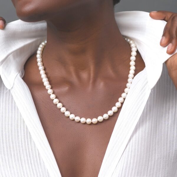Freshwater Pearl Necklace 7.5–8.0mm with 14K