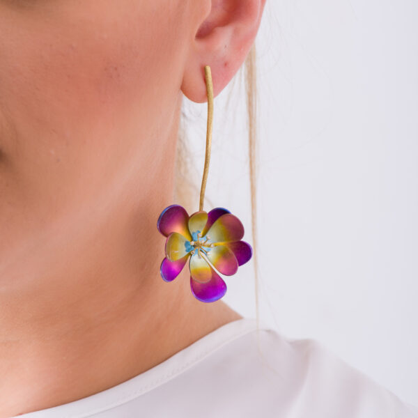 Titanium Flowers Earrings with Diamonds Stamens
