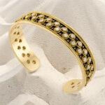 Cuff Bracelet Diamonds in k18 gold