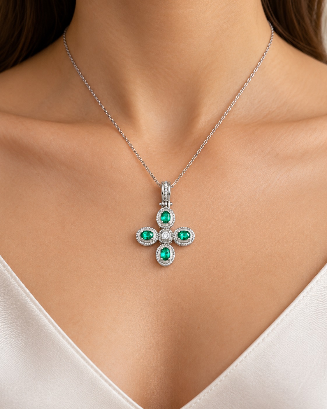 18K White Gold Cross Pendant