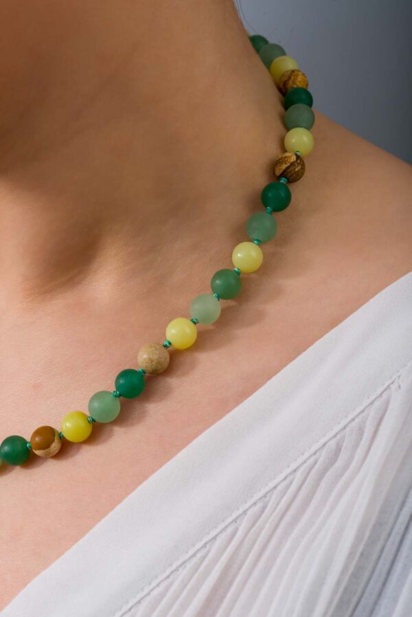 Multi Stone Mat Beaded Necklace 8mm