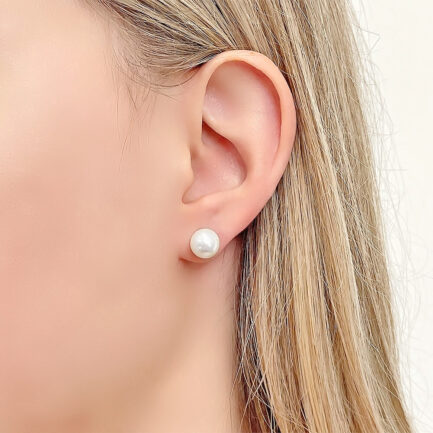 Akoya Pearl 8-8.5mm 4A in 14k Yellow Gold Stud Earrings