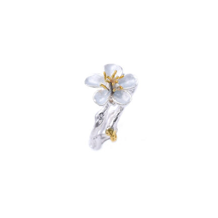 Enamel Flower Ring white